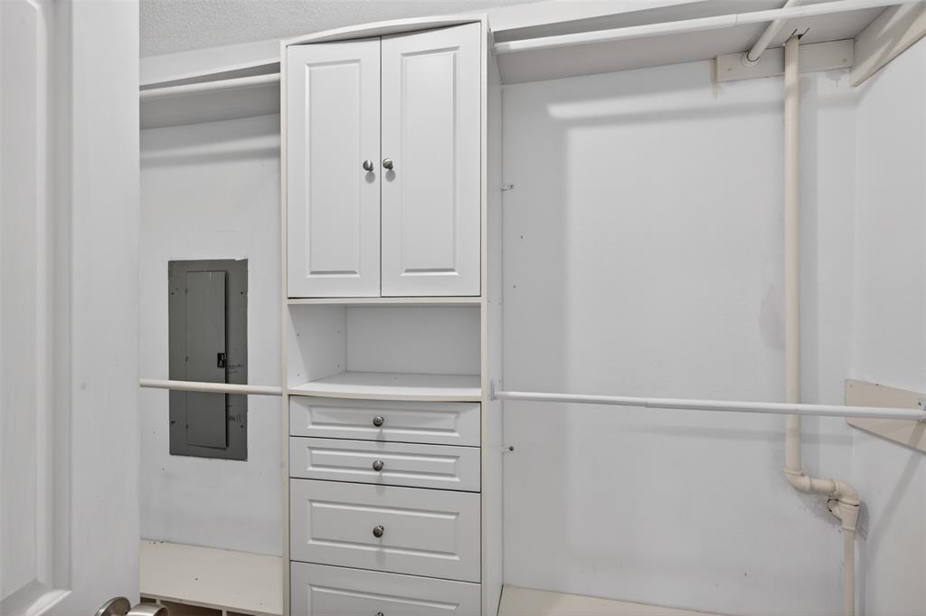 401 Cane Bend Drive Haughton, LA 71037 - Photo 13 of 27 a view of walk in closet