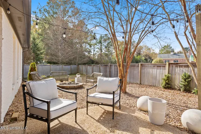 $748,000 | 712 Chickasaw Drive South, Flowood, MS 39232