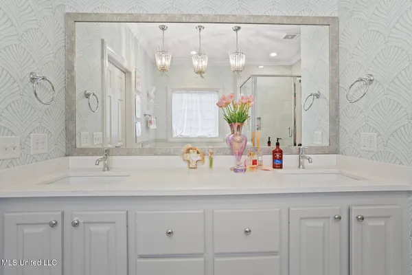 $699,000 | 712 Chickasaw Drive South, Flowood, MS 39232