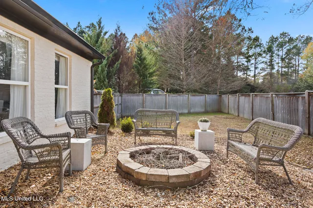 $748,000 | 712 Chickasaw Drive South, Flowood, MS 39232