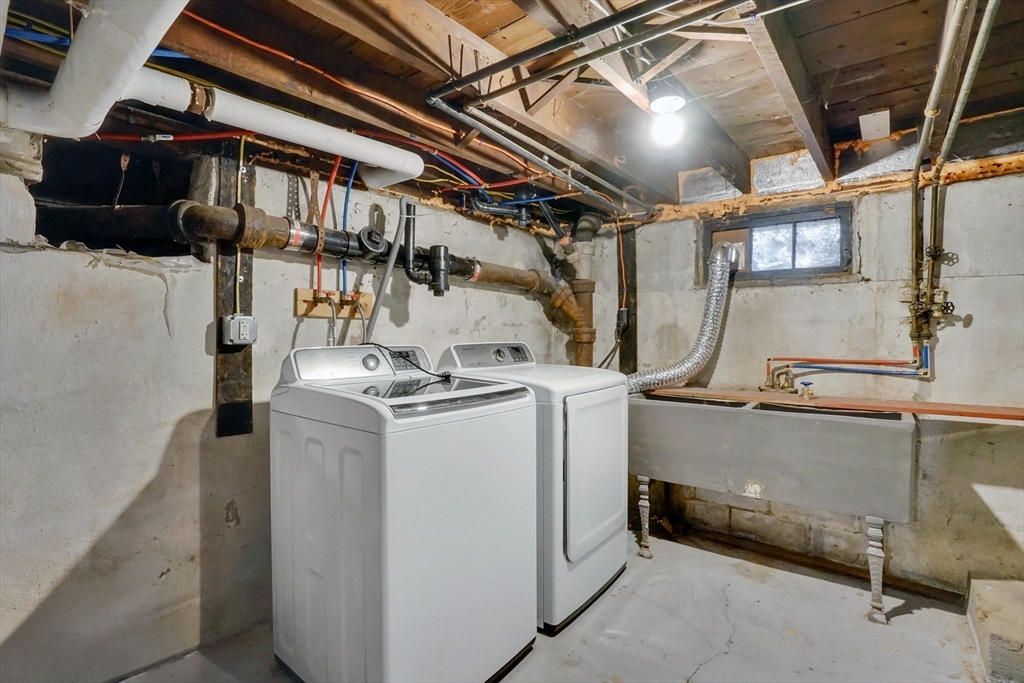 20 California Avenue Springfield, MA 01118 - Photo 33 of 42 Gallery Image 33