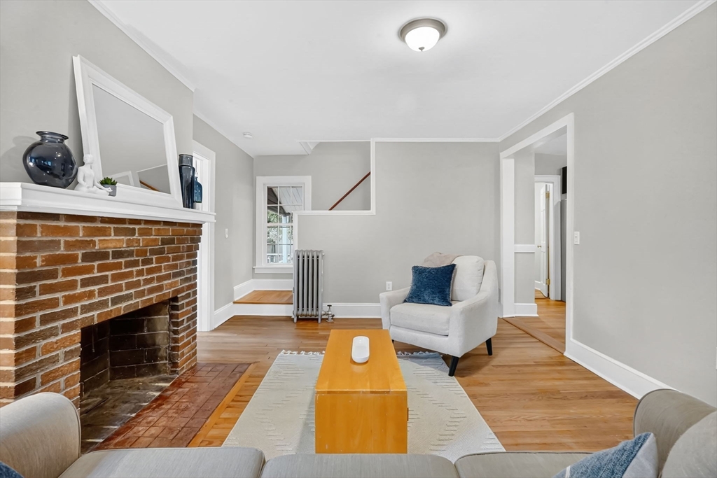 20 California Avenue Springfield, MA 01118 - Photo 5 of 42 Gallery Image 5