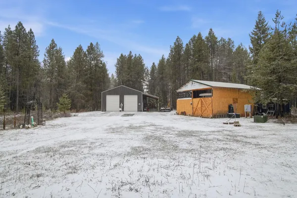 $394,000 | 10621 North Whispering Pines Lane, Elk, WA 99009