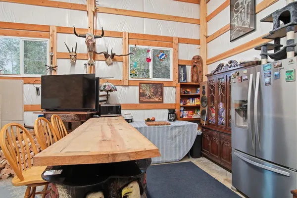 $394,000 | 10621 North Whispering Pines Lane, Elk, WA 99009