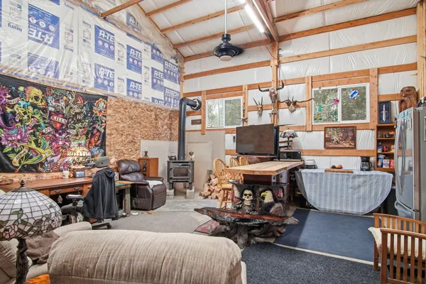 $394,000 | 10621 North Whispering Pines Lane, Elk, WA 99009