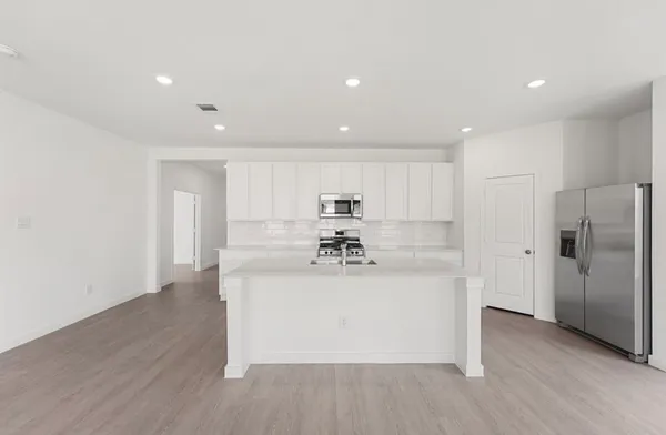 $2,200 | 10351 Woodhill Spa Lane, Cleveland, TX 77327