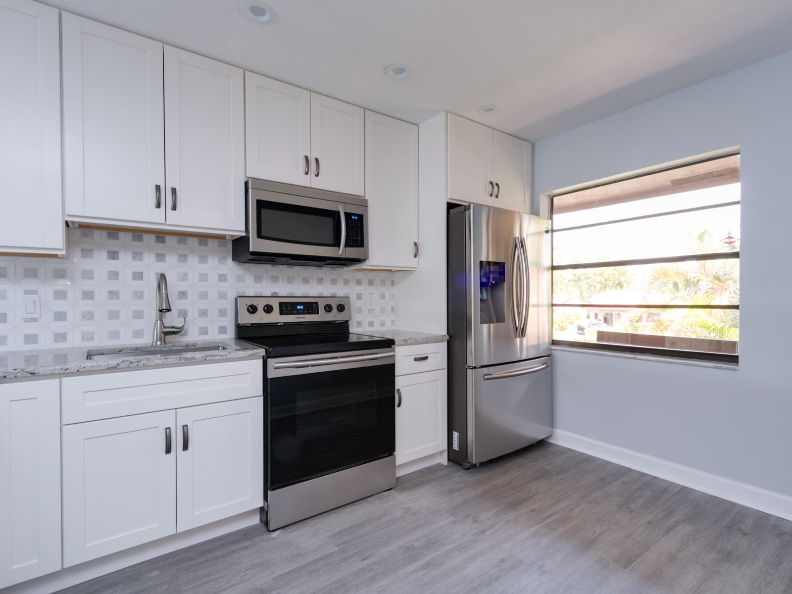 9232 Pecky Cypress Lane, Unit 2F Boca Raton, FL 33428 - Photo 5 of 38 9232-10