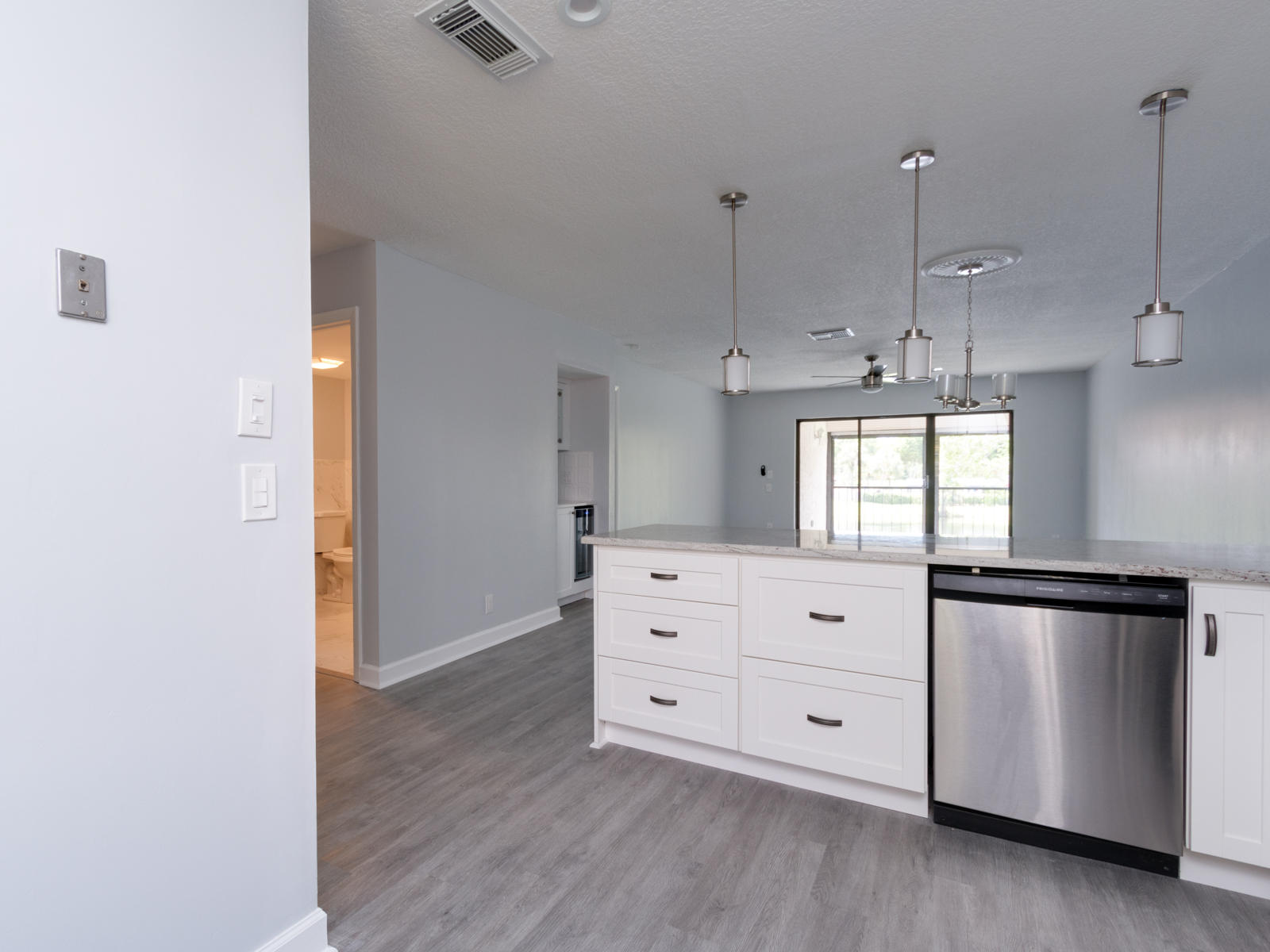 9232 Pecky Cypress Lane, Unit 2F Boca Raton, FL 33428 - Photo 8 of 38 9232-13