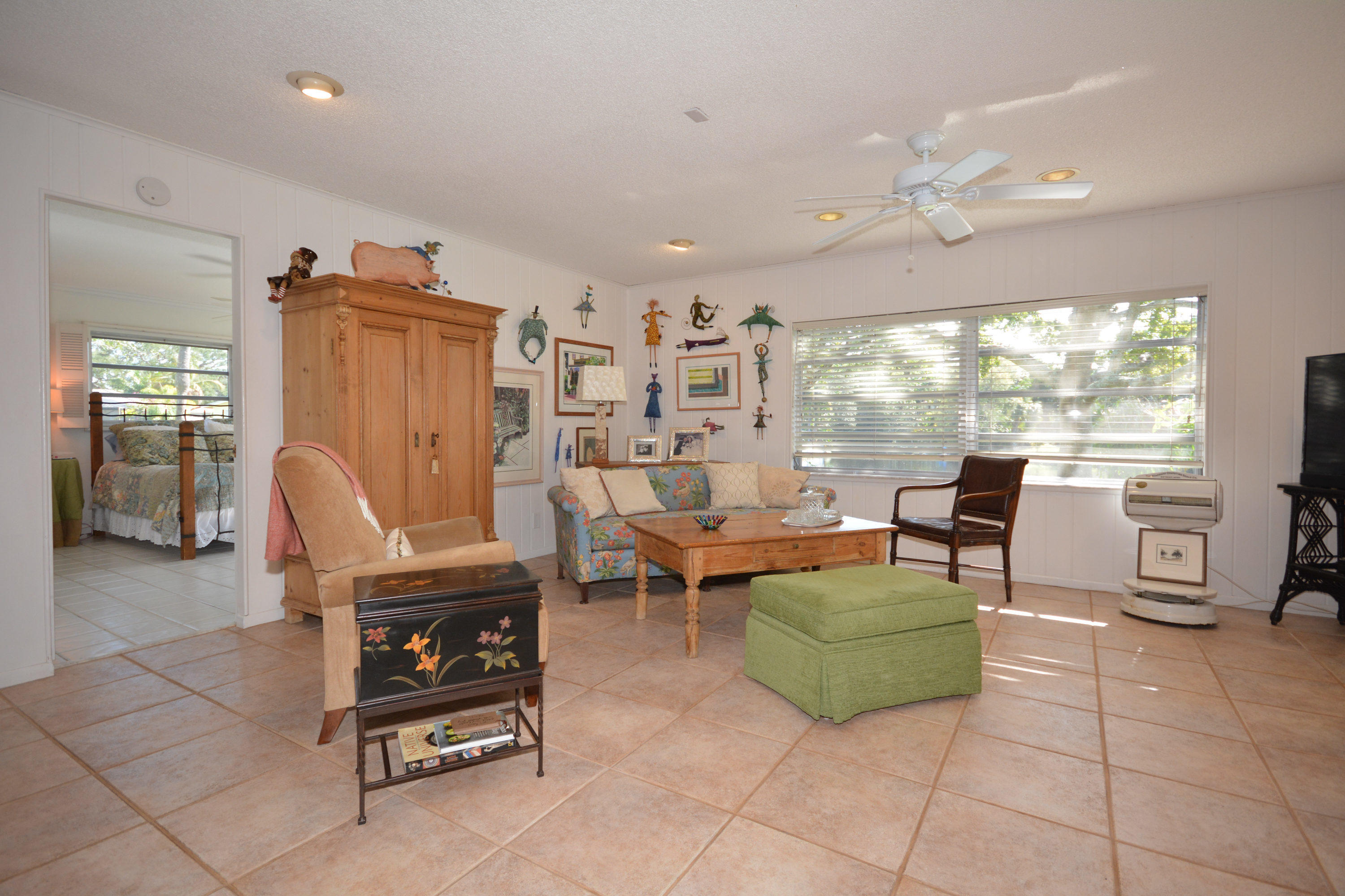 110 Southwest 11th Avenue Boca Raton, FL 33486 - Photo 11 of 44 Family Room/Master bedroom
