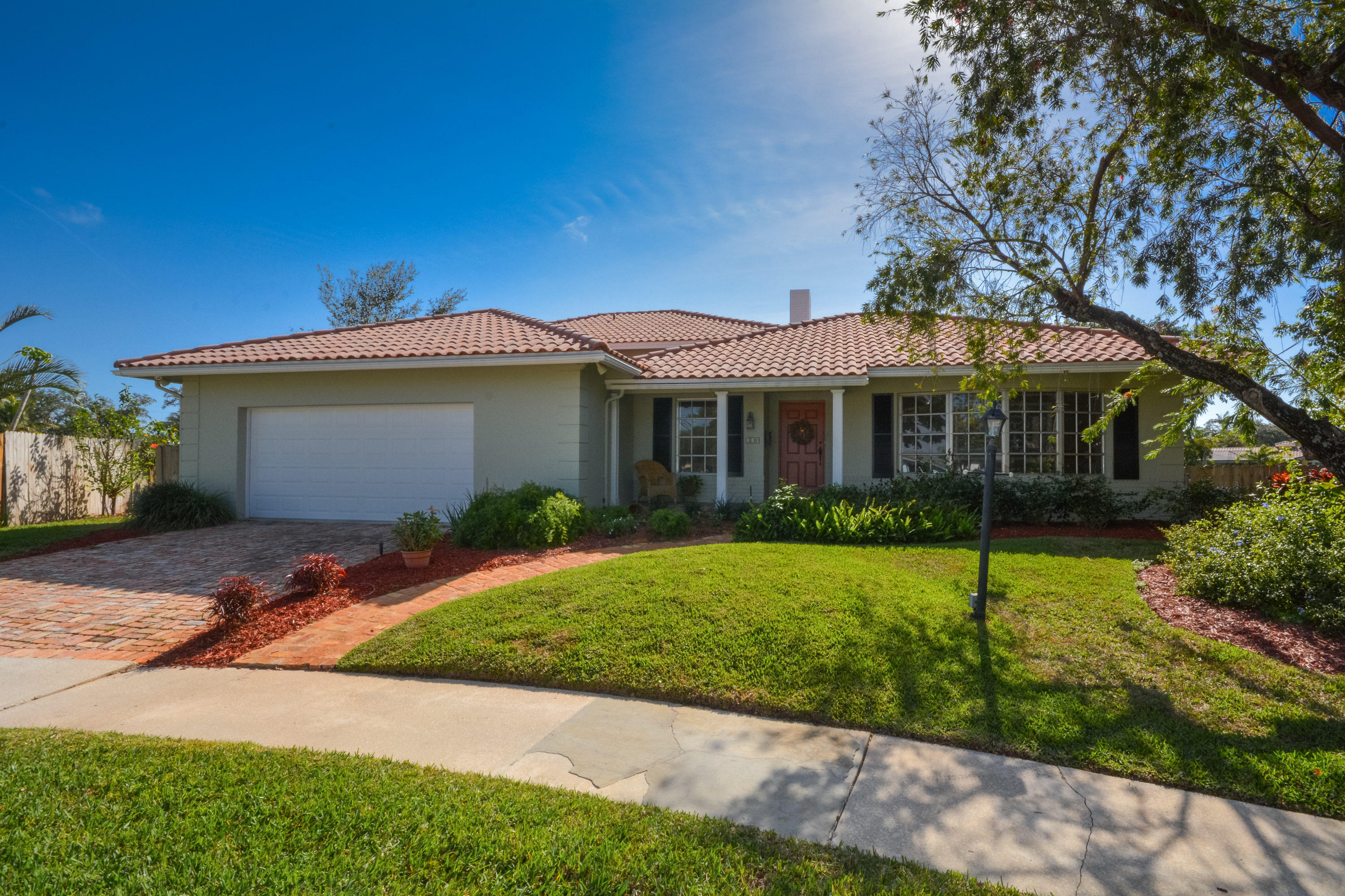 110 Southwest 11th Avenue Boca Raton, FL 33486 - Photo 2 of 44 110 SW 11th Ave Boca Raton FL-print-002-