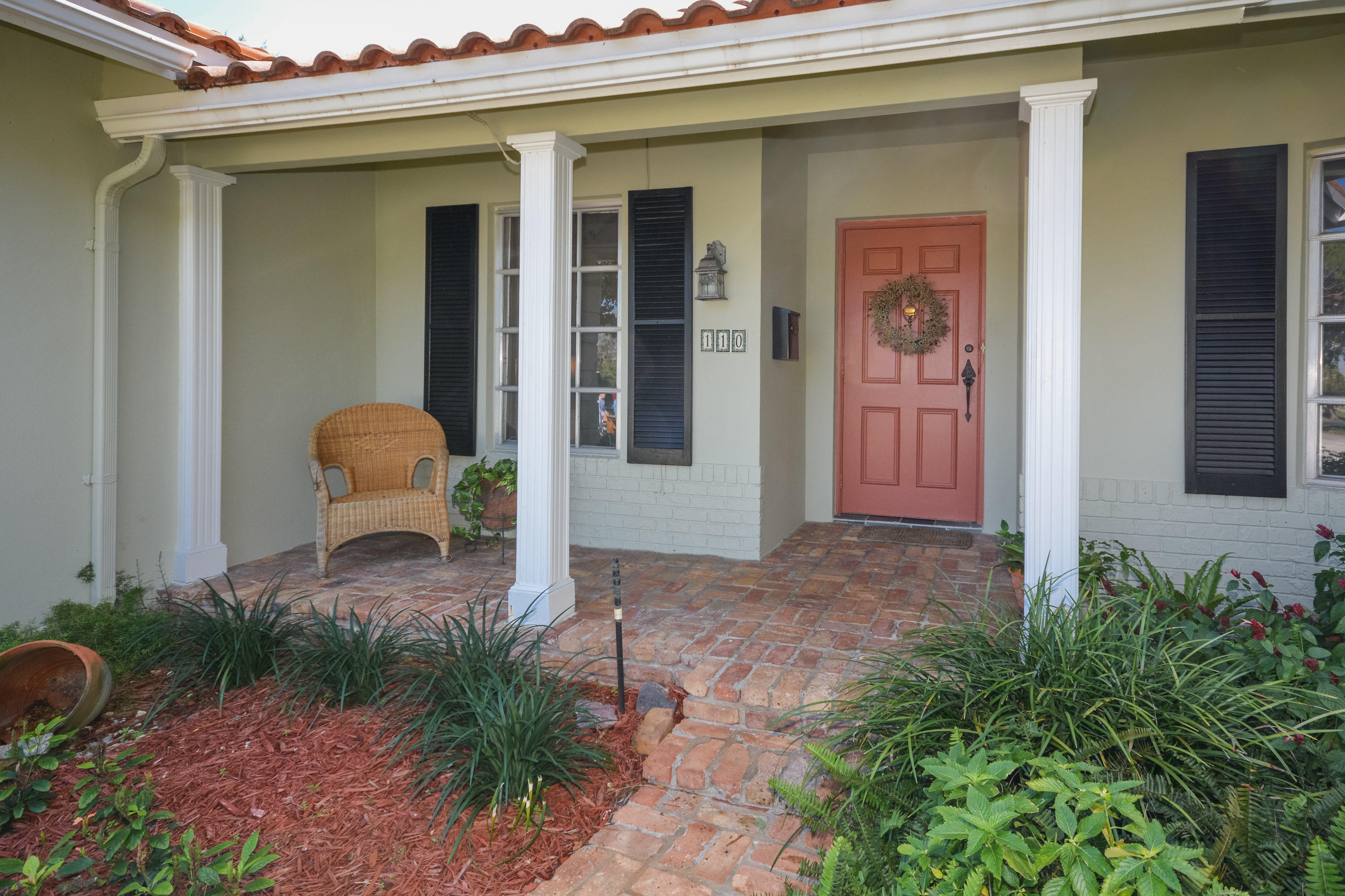 110 Southwest 11th Avenue Boca Raton, FL 33486 - Photo 3 of 44 Front Porch