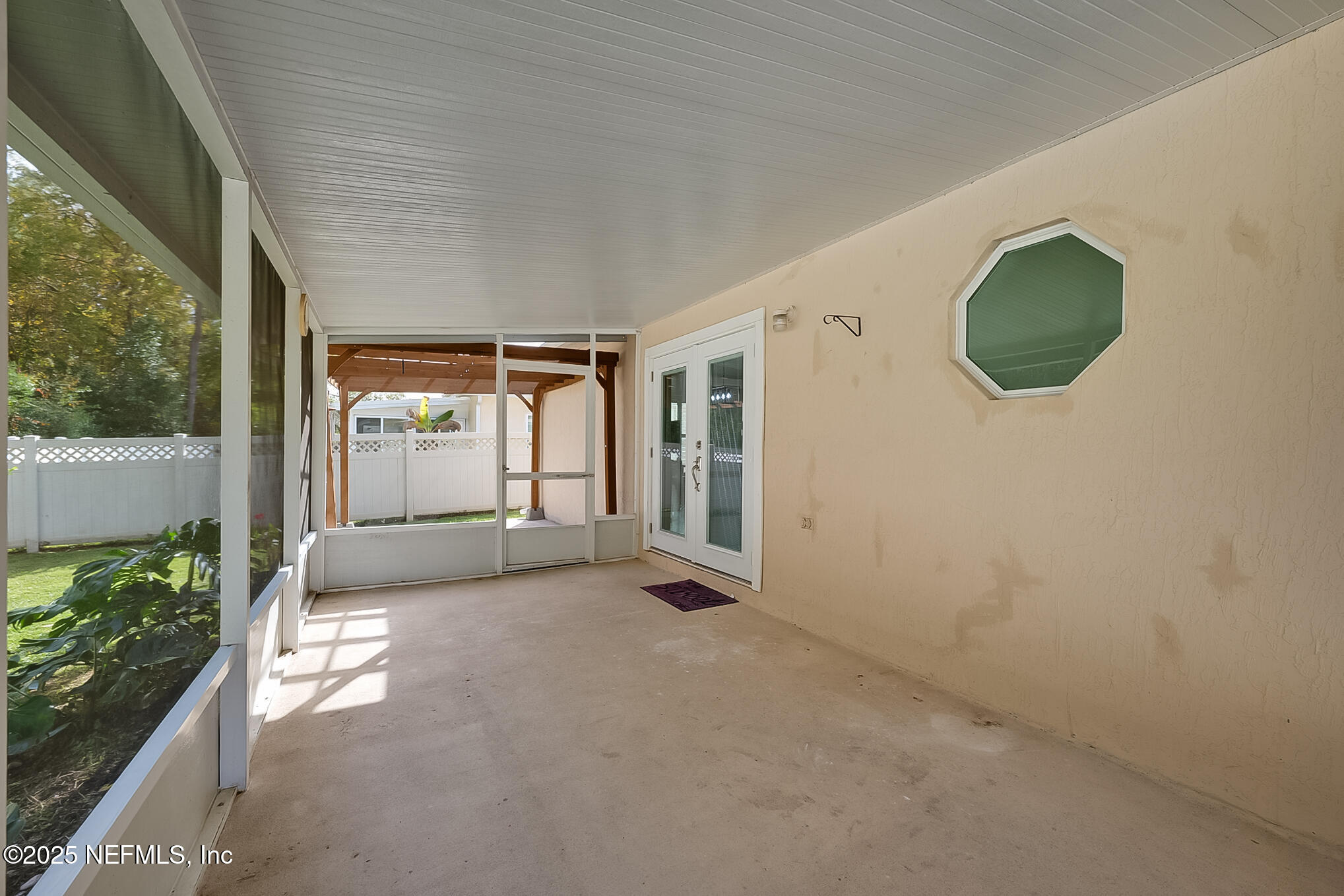 3204 Carlotta Road Middleburg, FL 32068 - Photo 33 of 39 32 Screened-In Lanai