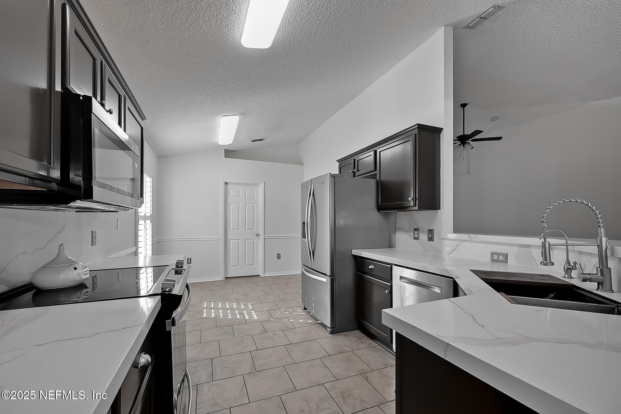 3204 Carlotta Road Middleburg, FL 32068 - Photo 4 of 39 03 Kitchen