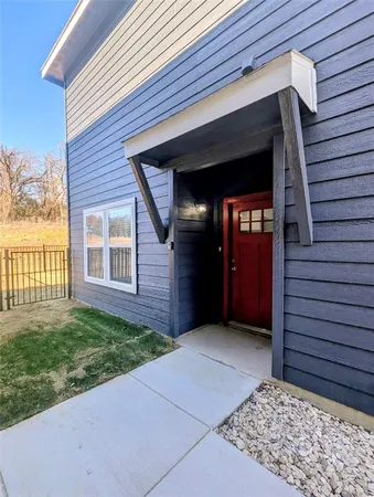 $1,875 | 3501 East Renfro Street, Unit 107, Burleson, TX 76028