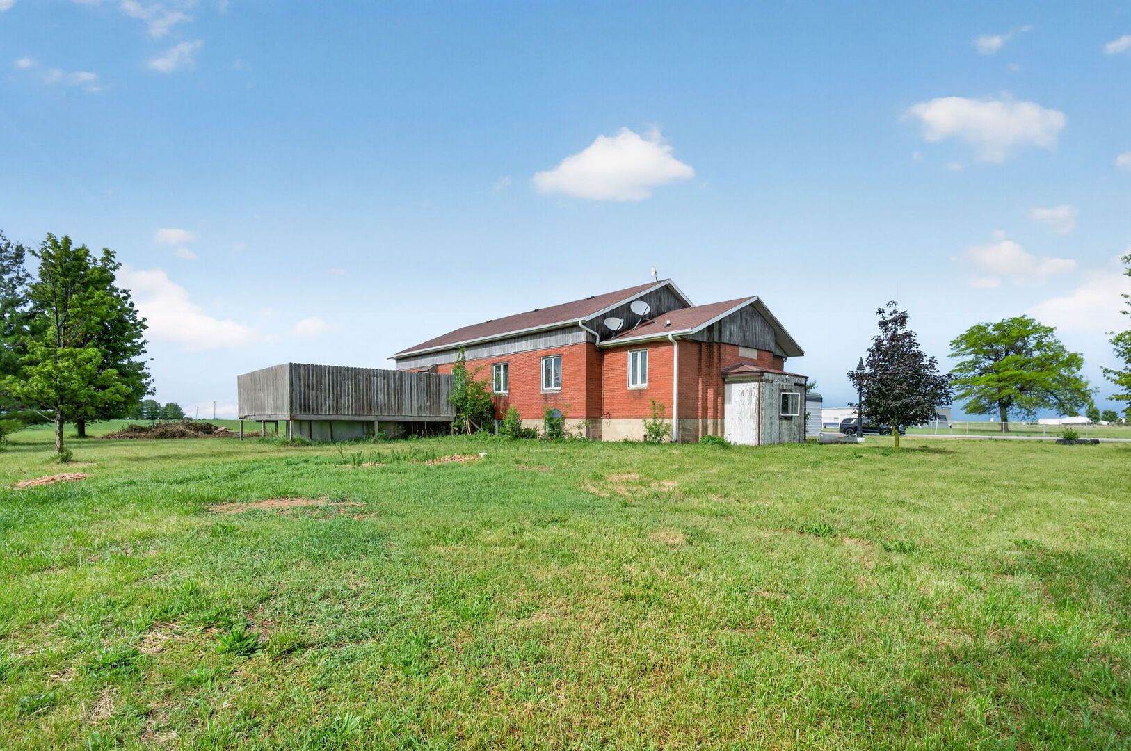 18015 North 2100 E Road Pontiac, IL 61764 - Photo 9 of 45