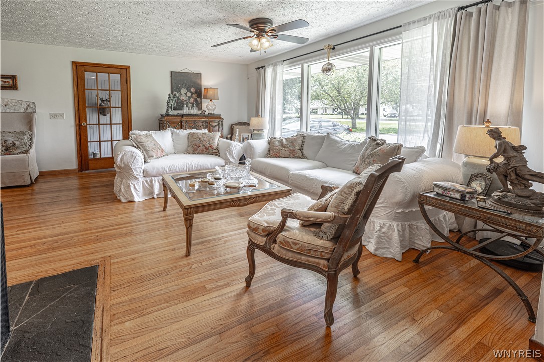 7174 Chestnut Ridge Road Lockport Town, NY 14094 - Photo 4 of 41