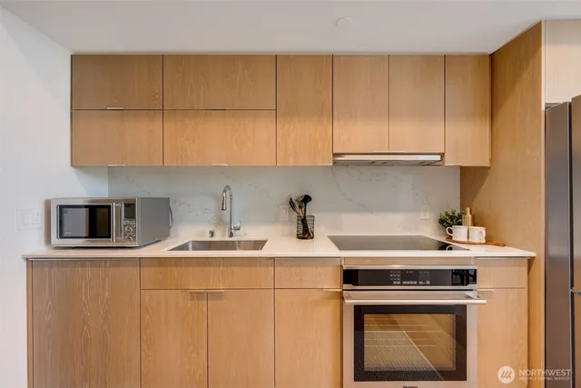 $369,999 | 450 South Main Street, Unit 616, Seattle, WA 98104