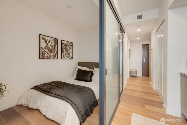 $369,999 | 450 South Main Street, Unit 616, Seattle, WA 98104