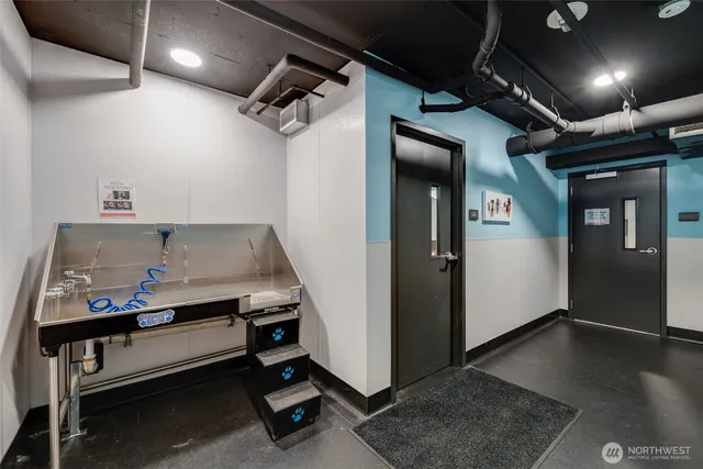 $369,999 | 450 South Main Street, Unit 616, Seattle, WA 98104