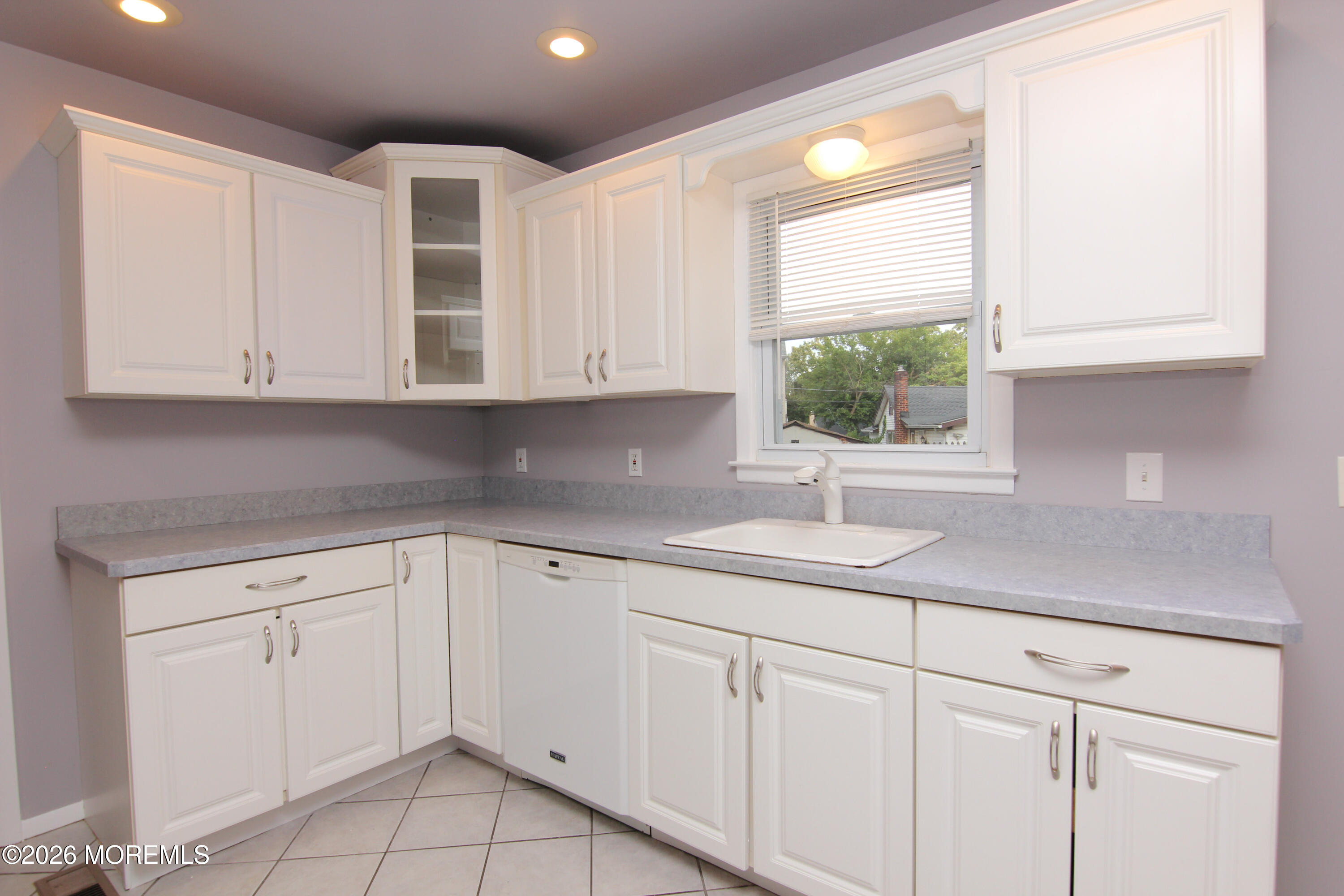 815 Shady Lawn Way Keyport, NJ 07735 - Photo 9 of 46 815 -9