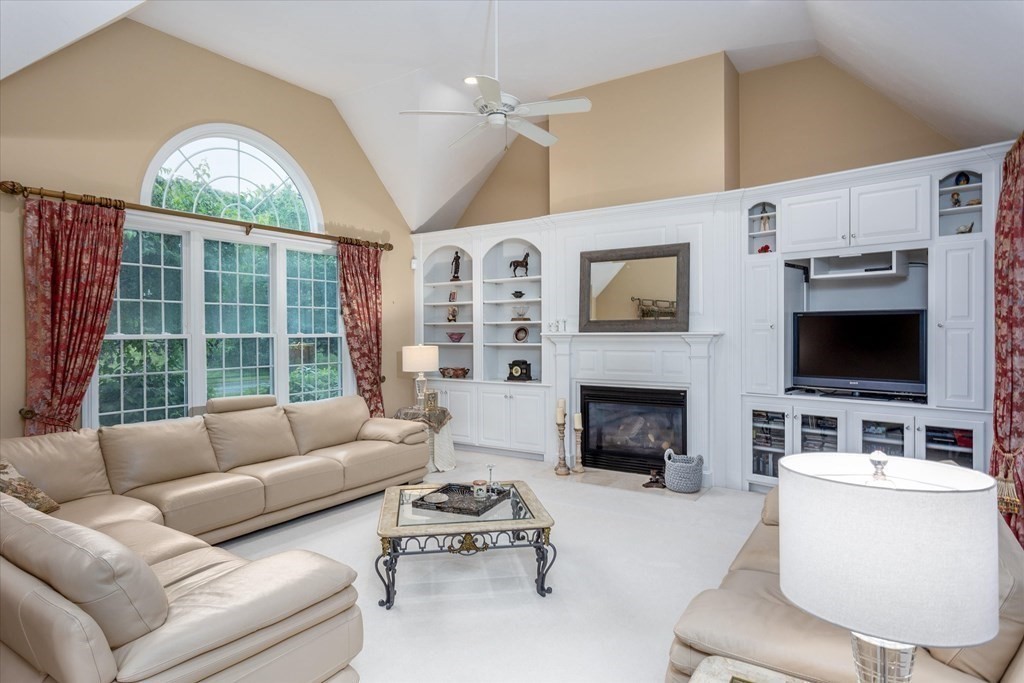 21 Smith Road Hopkinton, MA 01748 - Photo 8 of 42 Gallery Image 8