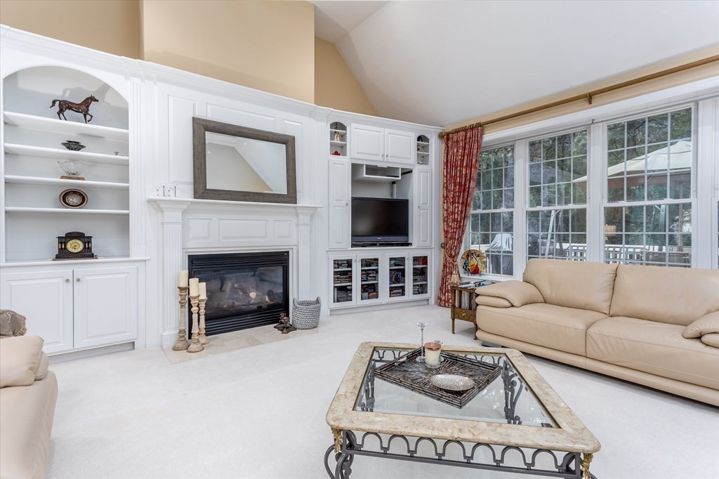 21 Smith Road Hopkinton, MA 01748 - Photo 9 of 42 Gallery Image 9