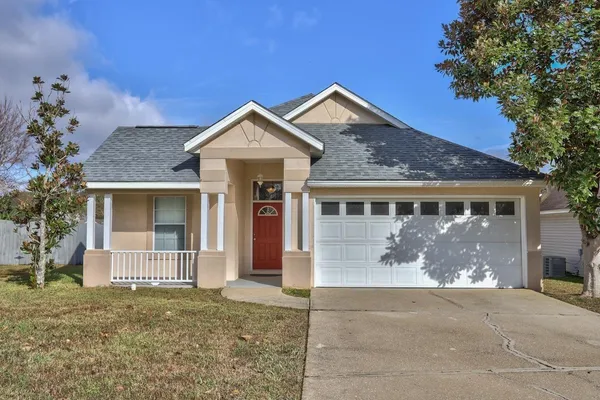 $2,400 | 4904 Park View Court, Tallahassee, FL 32311