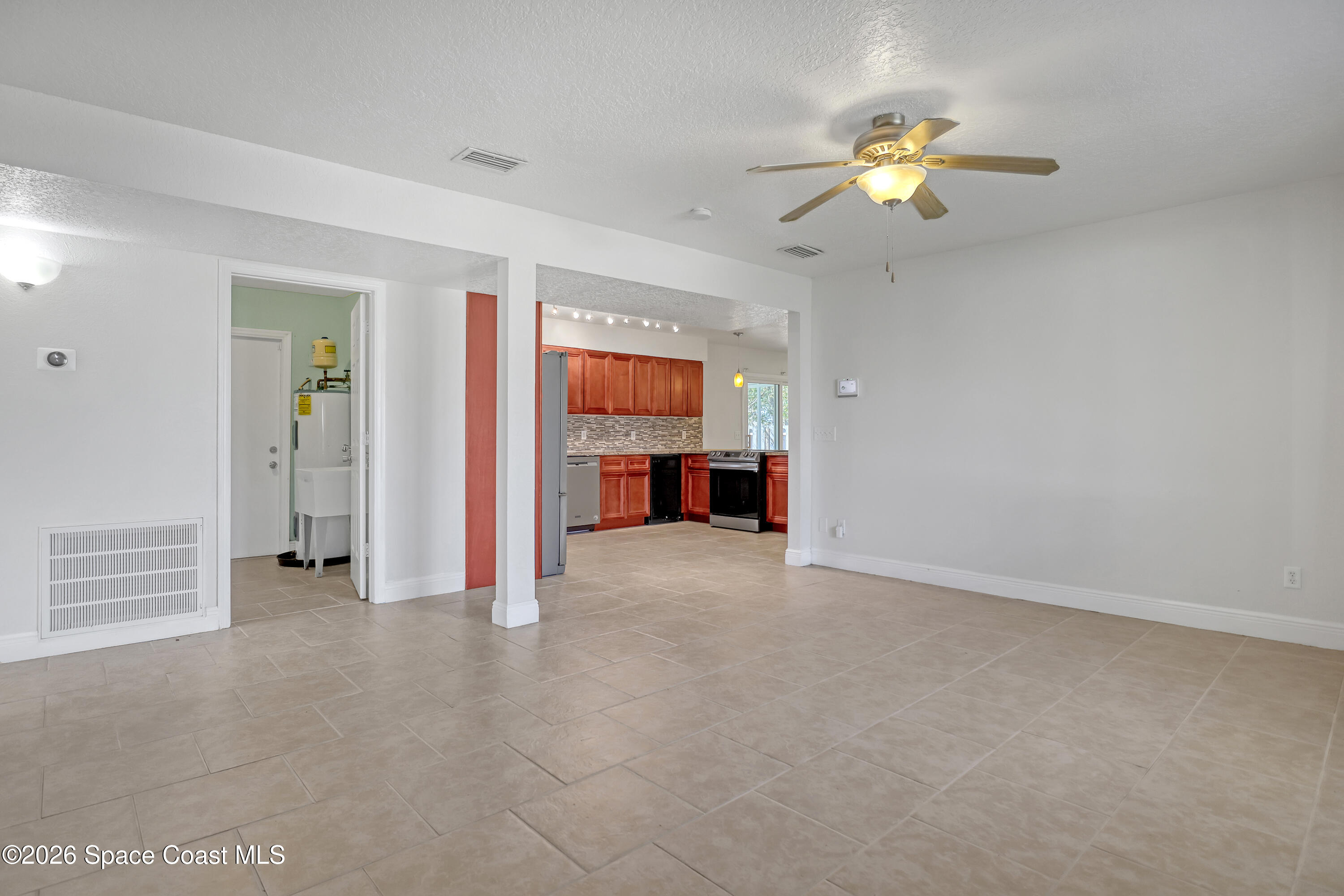 1074 Castile Road Southeast Palm Bay, FL 32909 - Photo 7 of 36 1074 Castile (7)