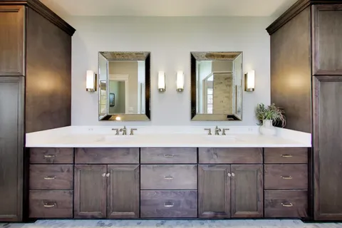 $1,650,000 | 5557 South Stough Street, Hinsdale, IL 60521
