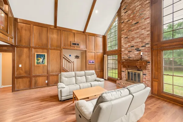 $2,450 | 18107 Shadow Valley Drive, Spring, TX 77379