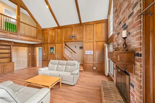 $2,450 | 18107 Shadow Valley Drive, Spring, TX 77379