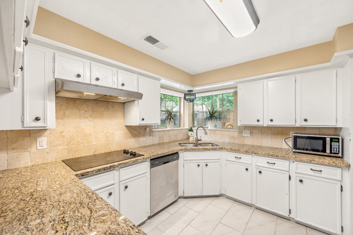 18107 Shadow Valley Drive Spring, TX 77379 - Photo 17 of 44