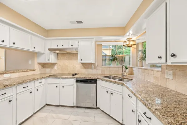 $2,450 | 18107 Shadow Valley Drive, Spring, TX 77379