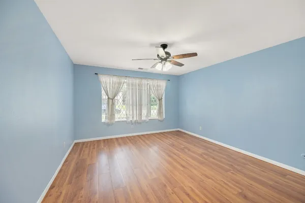 $2,450 | 18107 Shadow Valley Drive, Spring, TX 77379