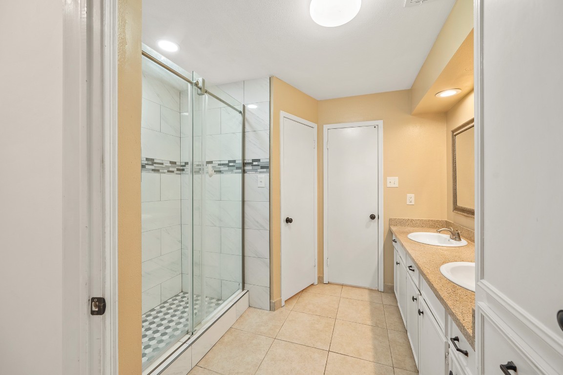 18107 Shadow Valley Drive Spring, TX 77379 - Photo 24 of 44