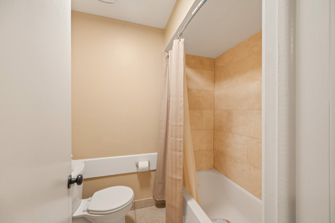 18107 Shadow Valley Drive Spring, TX 77379 - Photo 30 of 44