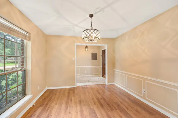 $2,450 | 18107 Shadow Valley Drive, Spring, TX 77379