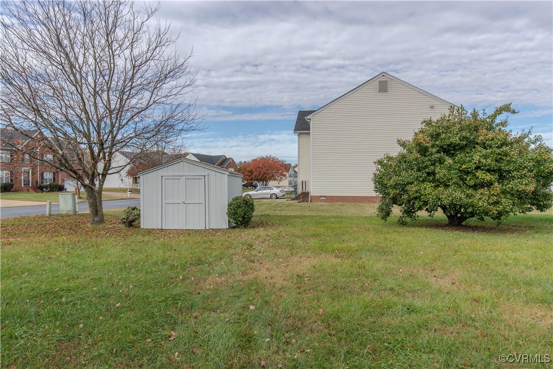 1501 Tree Ridge Road Henrico, VA 23231 - Photo 3 of 25 a house view with garden space