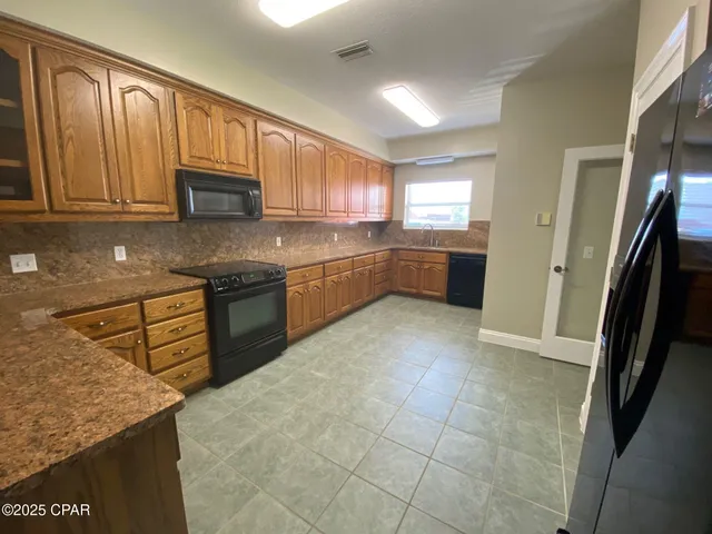 $2,500 | 2011 Tupelo Court, Panama City, FL 32405