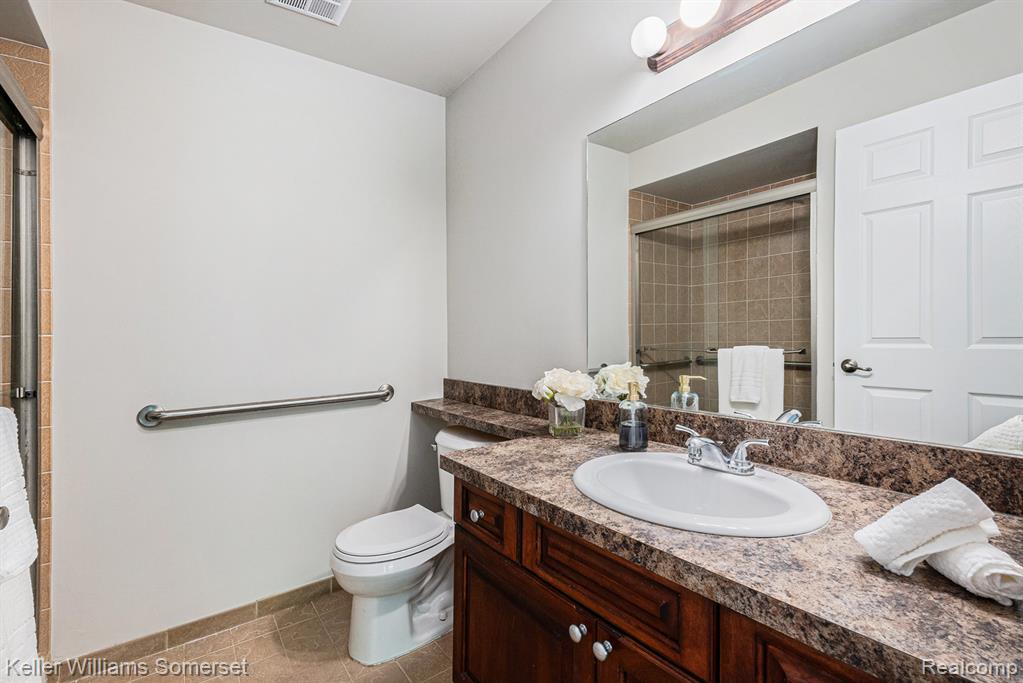 3397 Tremonte Circle Rochester, MI 48306 - Photo 13 of 20
