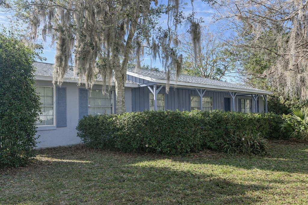 2224 Northeast 9th Street Ocala, FL 34470 - Photo 2 of 32