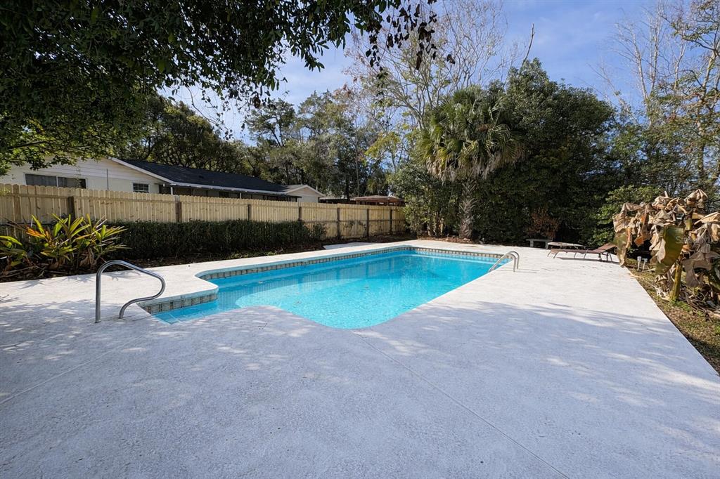 2224 Northeast 9th Street Ocala, FL 34470 - Photo 5 of 32