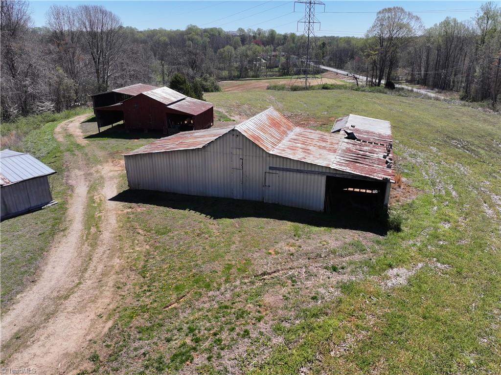 541 Wallburg-High Point Road Winston-Salem, NC 27107 - Photo 6 of 19
