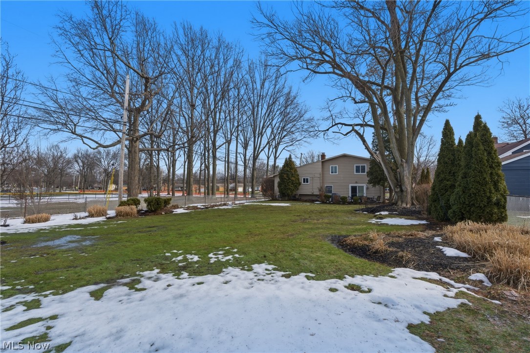 1884 Brainard Road Lyndhurst, OH 44124 - Photo 30 of 38