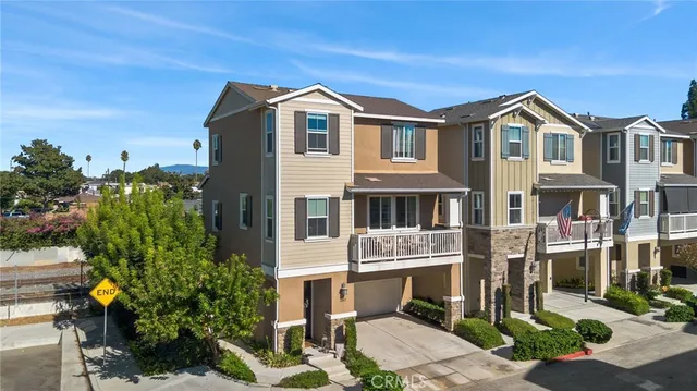 $899,000 | 390 North Bellarose Way, Anaheim, CA 92805