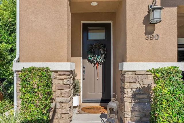 $899,000 | 390 North Bellarose Way, Anaheim, CA 92805