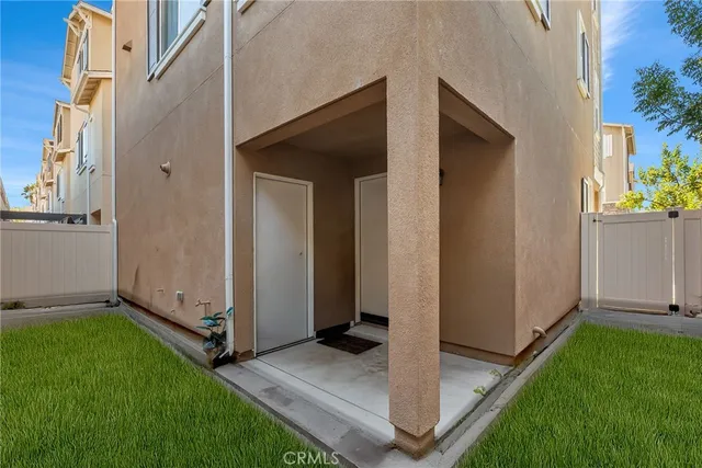 $899,000 | 390 North Bellarose Way, Anaheim, CA 92805