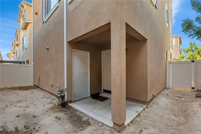 $899,000 | 390 North Bellarose Way, Anaheim, CA 92805