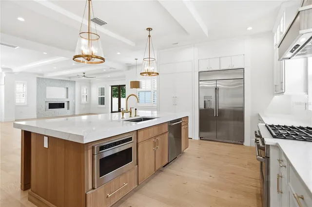 $1,650,000 | 9 East Newell Street, Winter Garden, FL 34787