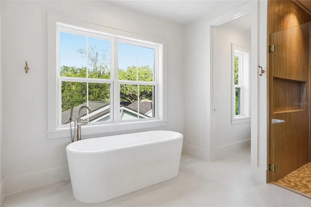 $1,650,000 | 9 East Newell Street, Winter Garden, FL 34787